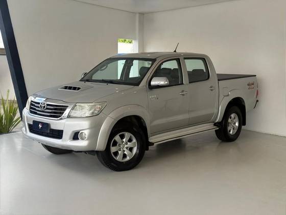 TOYOTA HILUX 3.0 SRV 4X4 CD 16V TURBO INTERCOOLER DIESEL 4P AUTOMÁTICO